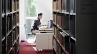 ein-student-lernt-in-einer.jpg